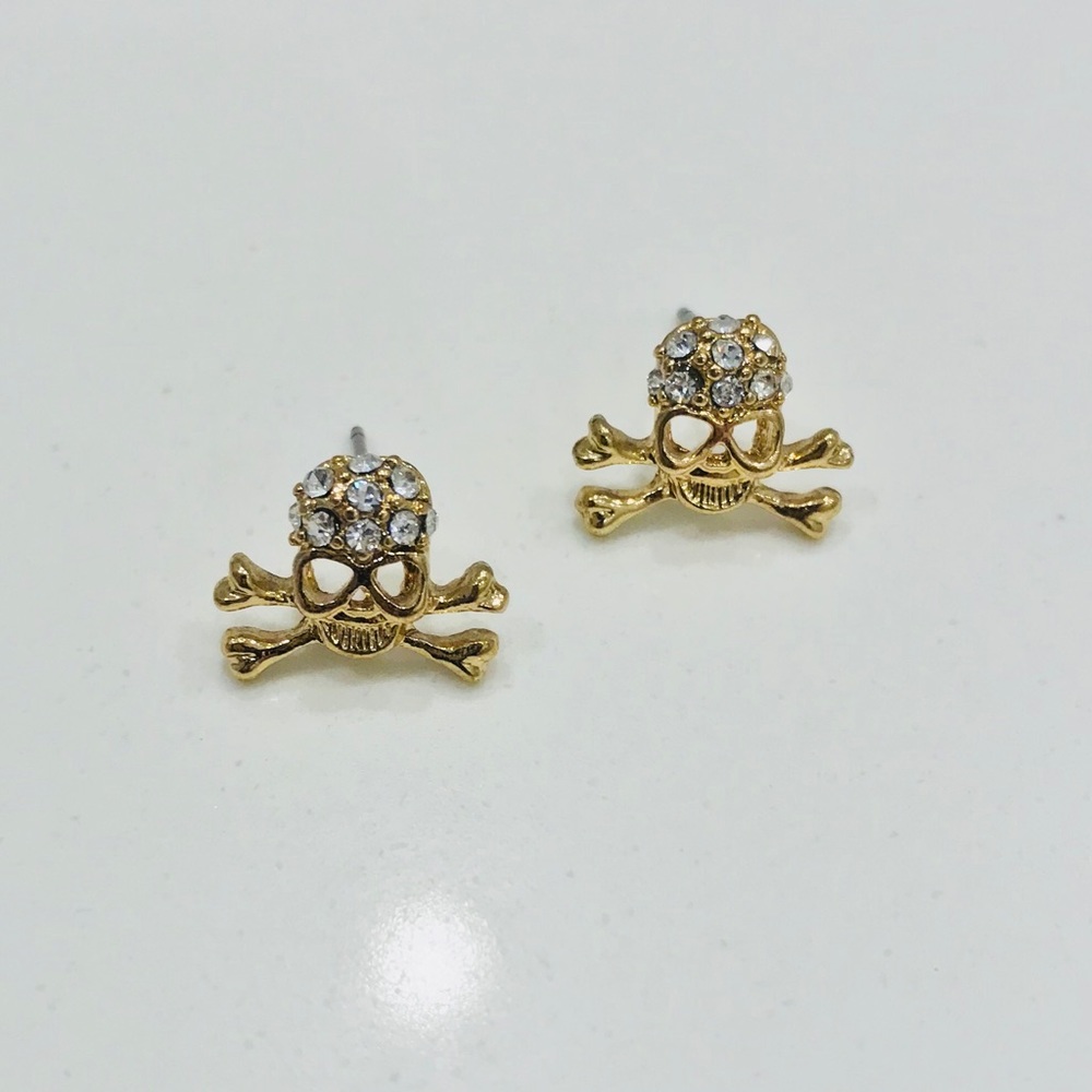 New skull & bones rhinestone earring golden finish